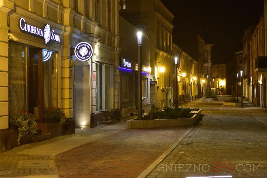 Marzec Apartamenty Gniezno Exterior photo